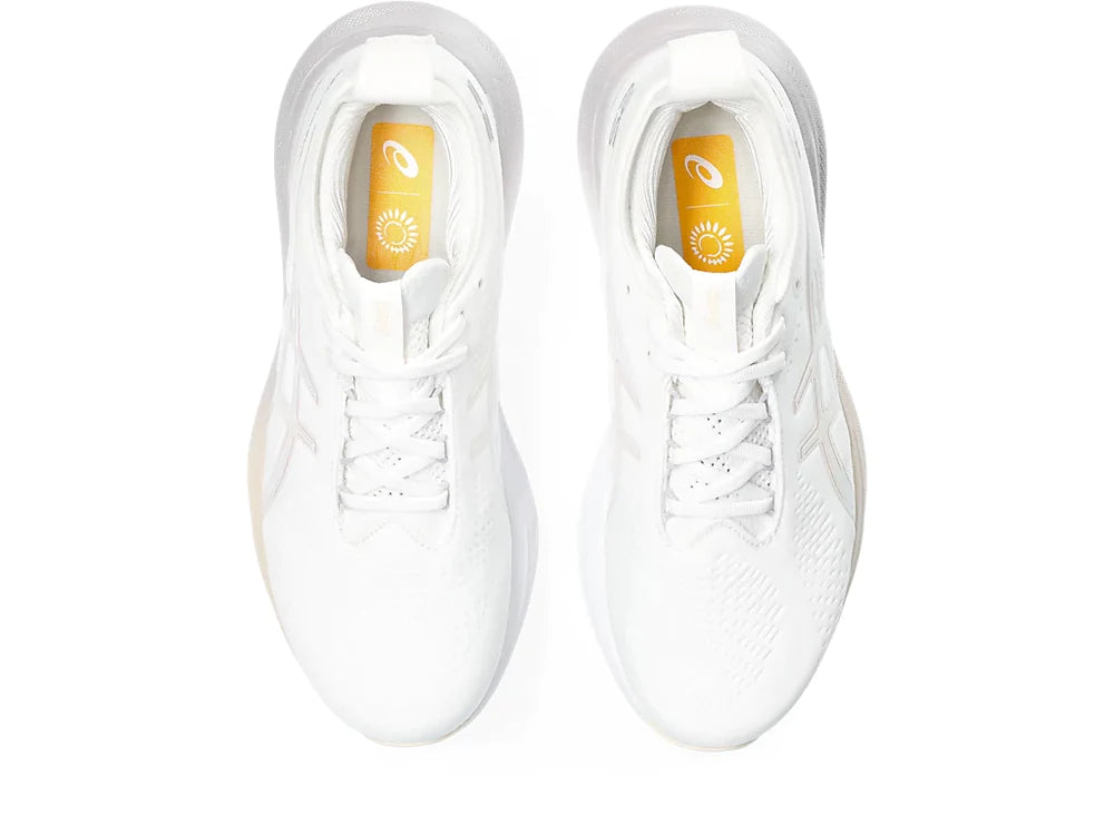 Top view of the Women's Nimbus 25 in Anniversary White/Rose Dust