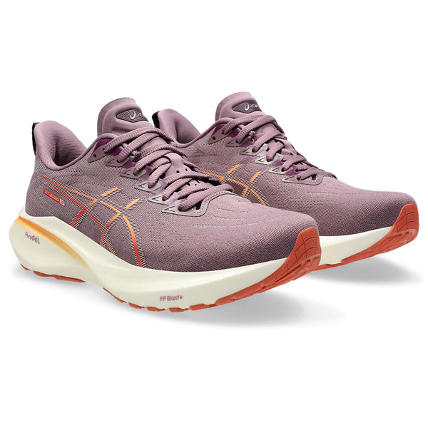 The shoe laces of this running shoe are a dusty mauve color, just like the upper.