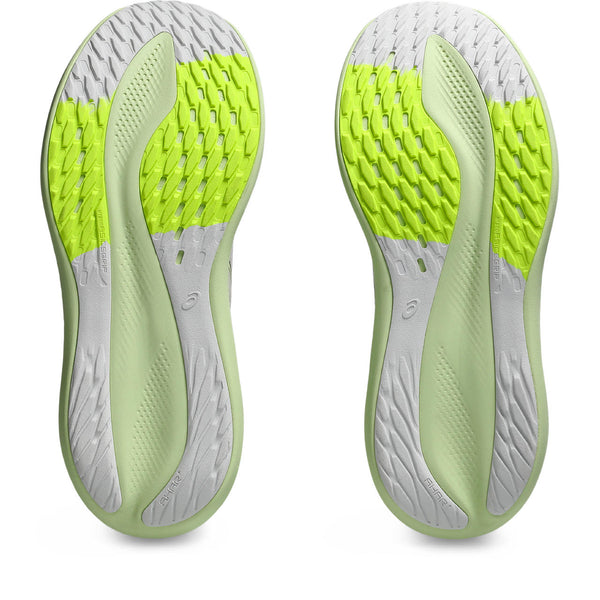 The outsole of the Glideride Max has rubber that wraps the edges of the shoe.