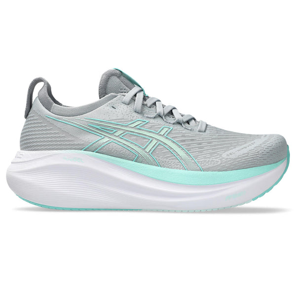 This womens running shoe has a thick midsole and therfore provides a lot of cushion while running.