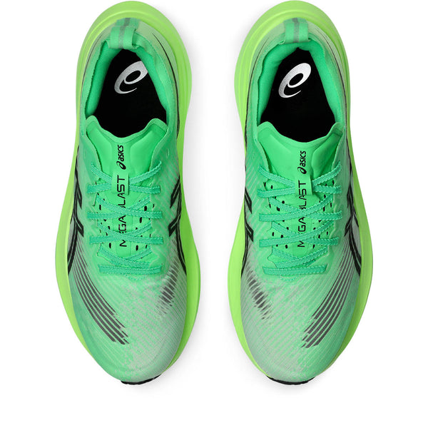 Lime green laces are used to match the upper.