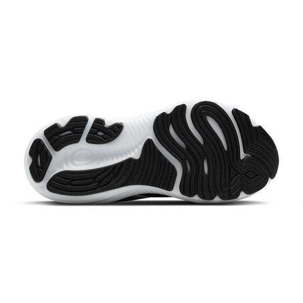 The outsole of this shoe has black rubber which contrasts the white midsole.