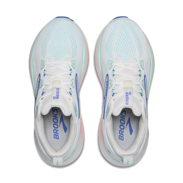 The laces on the shoe are a stark white which contrasts the blue and white upper.