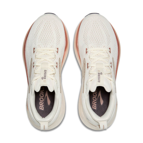 White laces are used to match the upper of the show.