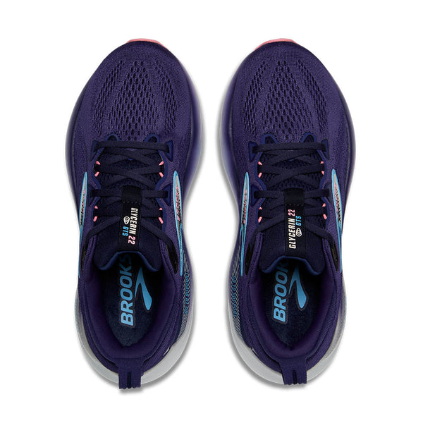 The shoe laces are a dark purple to match the upper and the insole has a blue Brooks logo printed on it.