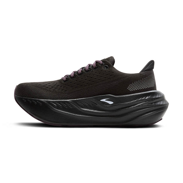 This Women's Glycerin Max features a thick black midsole with a small brooks logo on the medial side.