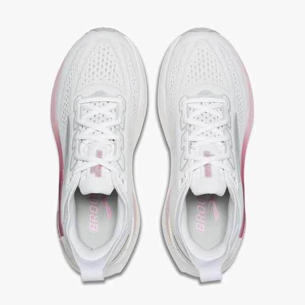 White laces are used to match the upper