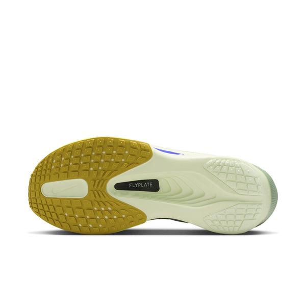 Sole of a shoe with 'FlyPlato' branding on a white background