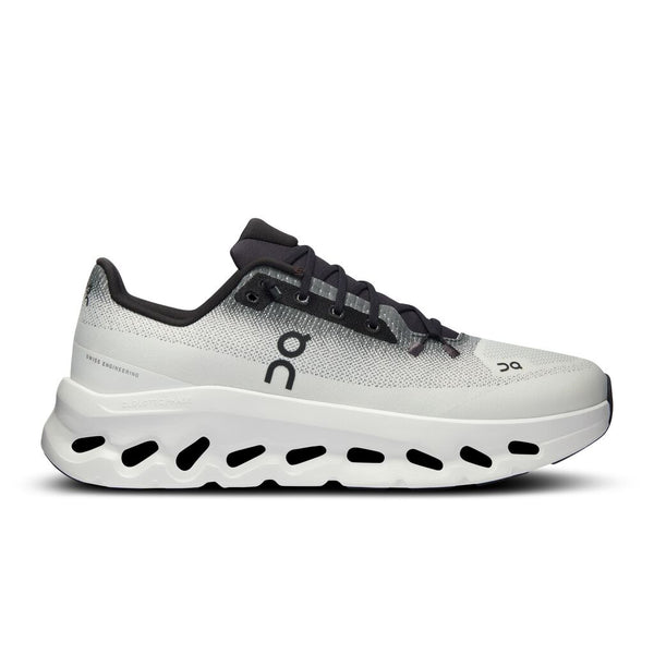 The On Cloudtilt has a great fashion and lifestly look in this men's shoe.