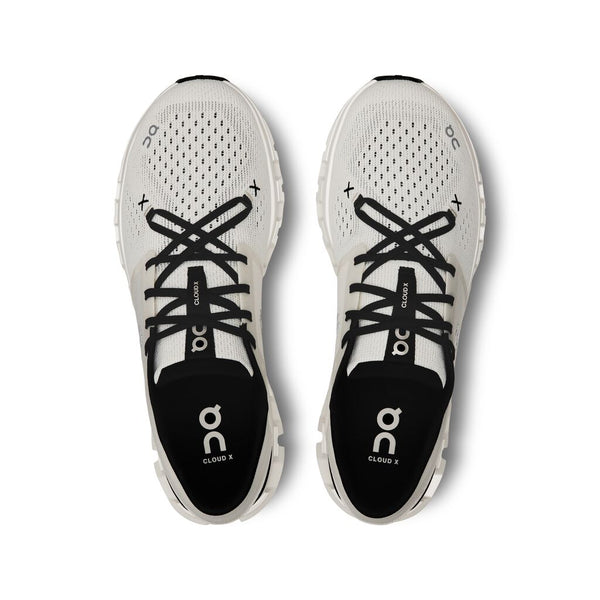 The On X4 has a really cool lacing pattern that helps to kleep the foot secure and balanced while at the gym