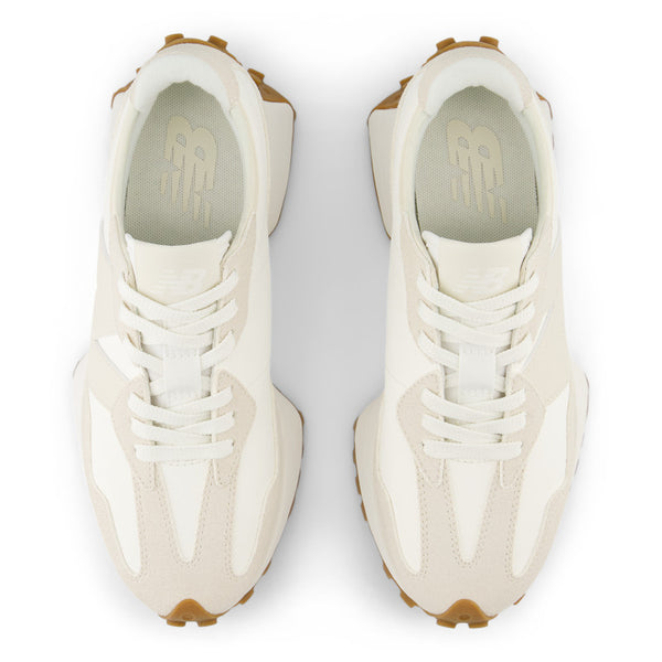 The sockliner in this women's 327 has the flying N logo.