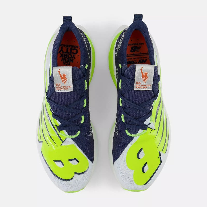 The top down view of this 2023 NYC marathon racing shoe shows the NYRR logo on the tongue