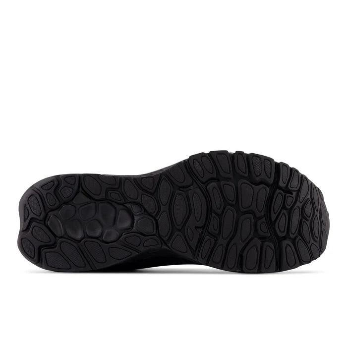 Bottom (outer sole) view of the Men's New Balance 880 V13 in all black