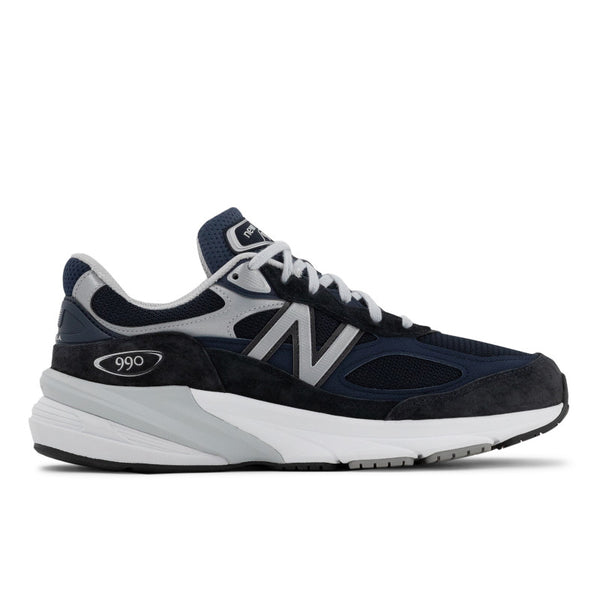 The Navy 990 from NB is one of the most clasic shoes ever made.