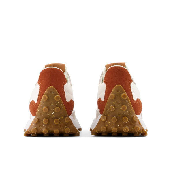 The midsole comes up the heel of the shoe providing a very cool fashionable look.