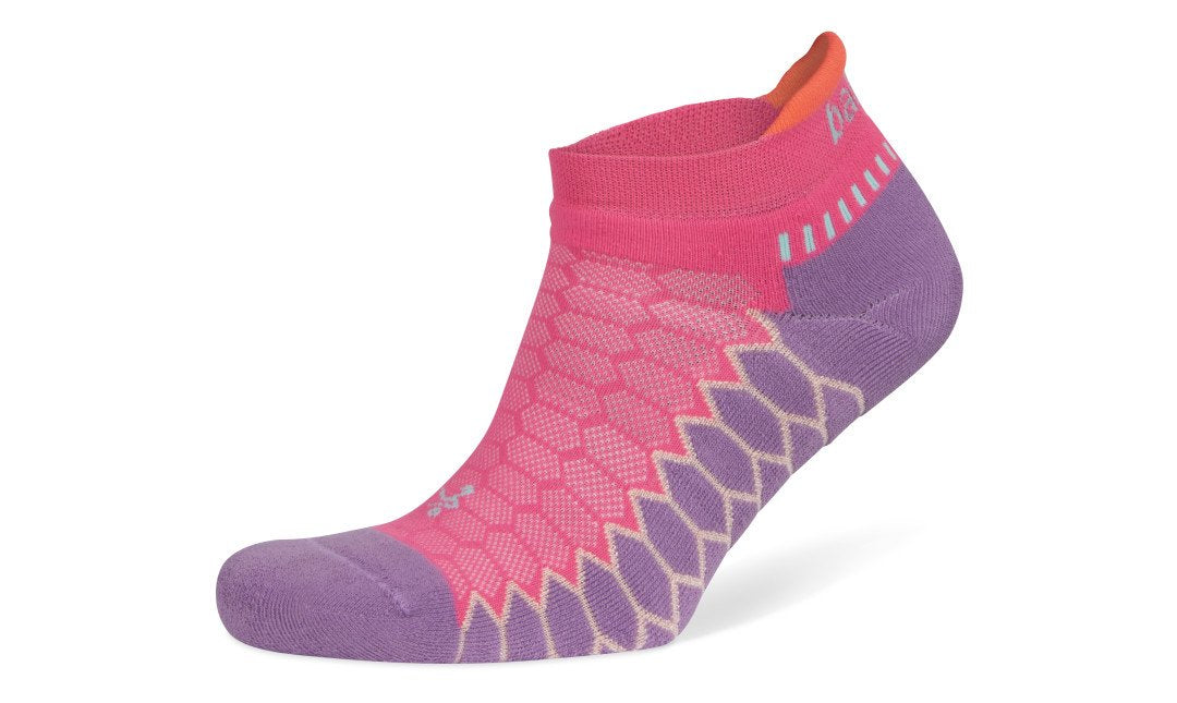 A lateral view of the Balega Silver no show running sock in the color bright lilac watermelon.
