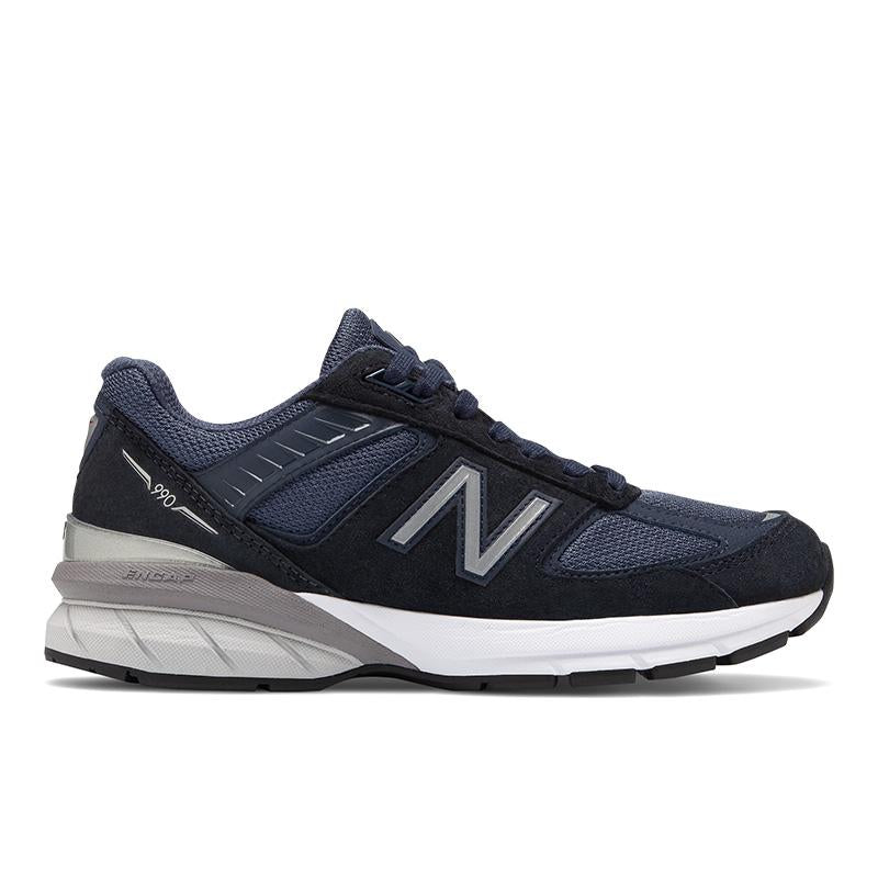 Lateral view of the Women's 990 V5 in the color Navy