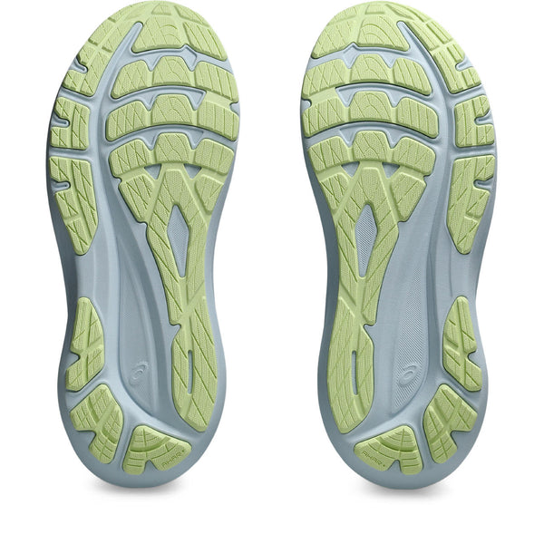 The outsole of the GT-2000 has move rubber under the medial arch demonstarting this is a great shoe for those with a bit of pronation.