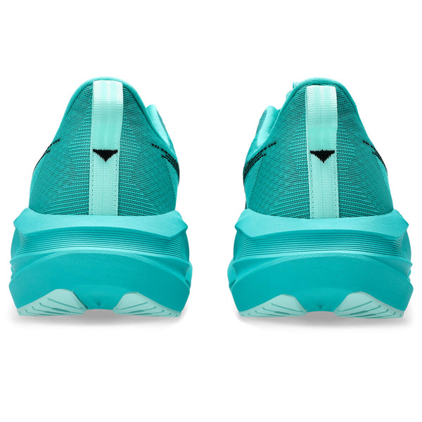 The heel of these NovaBlast 5 running shoes has a tab that make it easy to carry them.