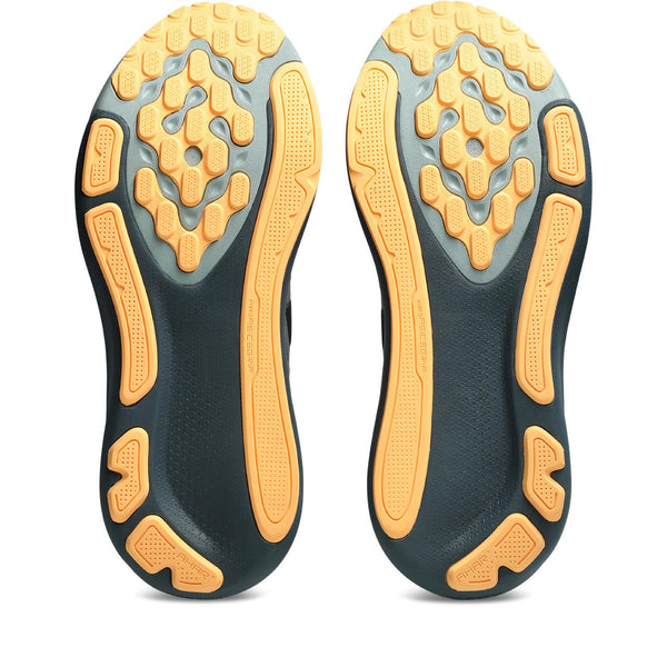 Bright orange rubber is sued on the outsole. 