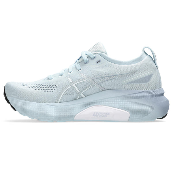 The meddial side of the Cool Grey Woen's Kayano 31 has a very tonal look to the upper that is very fashionable