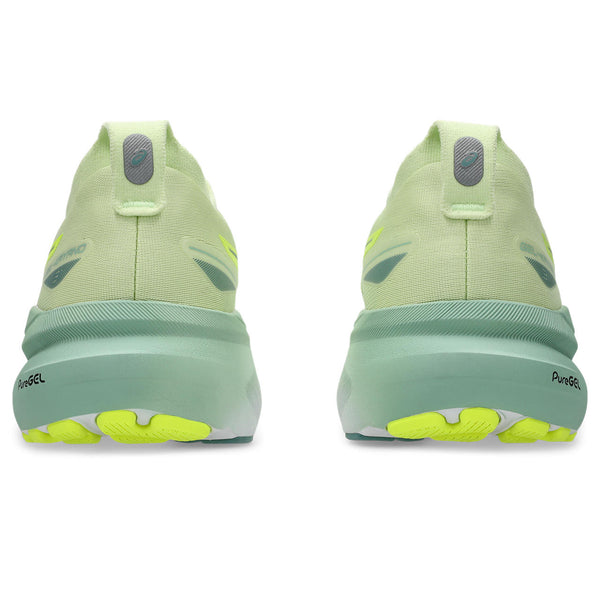 Light green Gel-Kayano 32 running shoes with sole pattern on a white background.