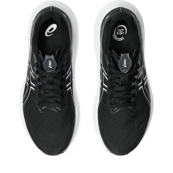 The birds-eye view of this shoe shows black laces and a black insole to match the upper. 