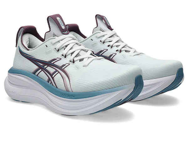 A purple and blue Asics logo is in the middle of the upper on both sides. 