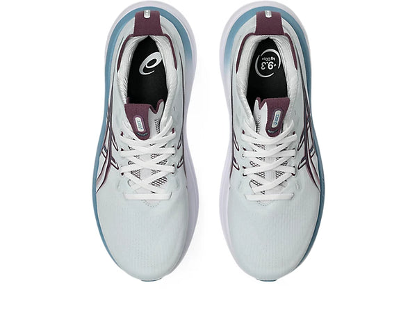 White laces are used for this shoe. 