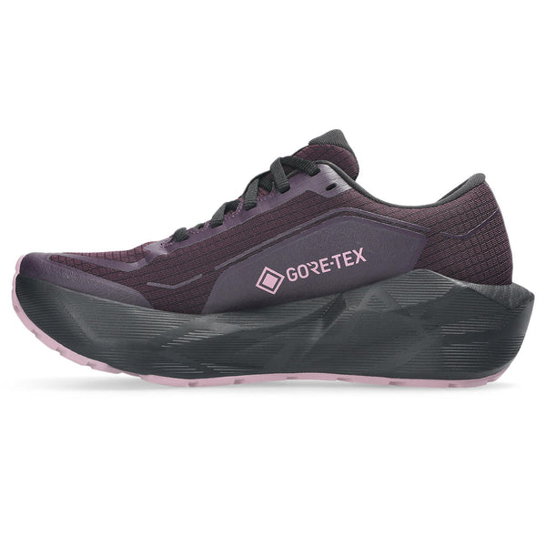 Gore-tex is printed on the upper on the medial side.