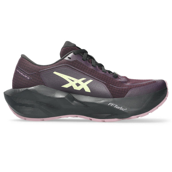 This Novablast 6 has a deep purple upper and a black midsole.
