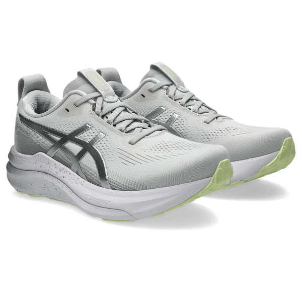 A pair of ASICS kayno 33 shoes with laces that match the upper.