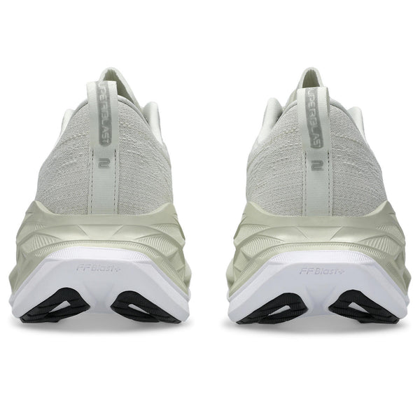The lower part of the midsole on this shoe is white while the upper portion is grey.