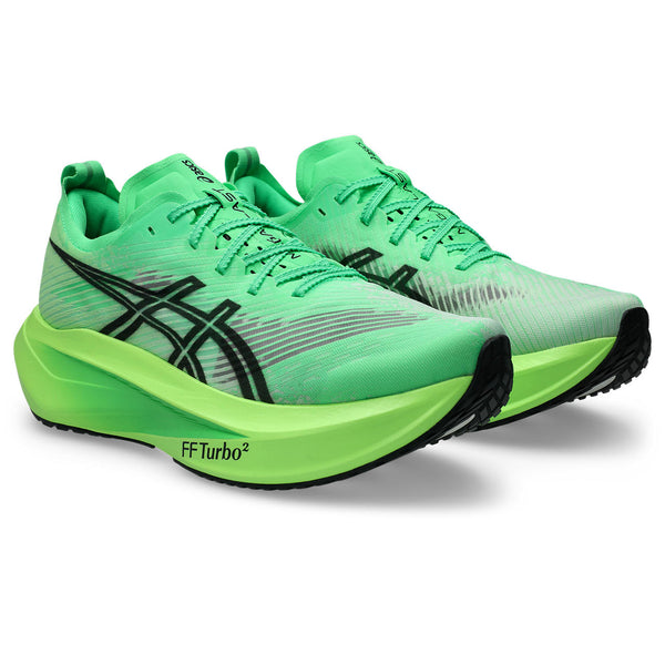 FF Turbo is printed on the midsole on the lateral side. 