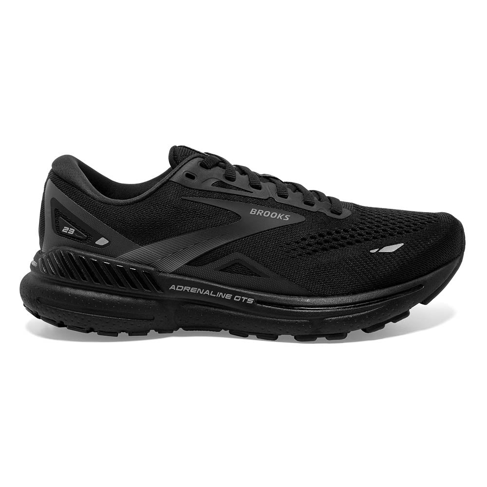 This men's Brooks shoe is all black