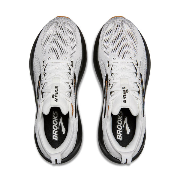 White laces are used to match the base color of the upper. 