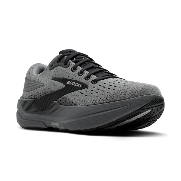 A black Brooks logo is in the middle of the upper on the lateral side. 