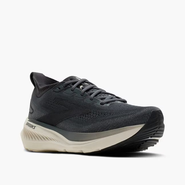 A deep grey brooks logo is in the middle of the upper on the lateral side