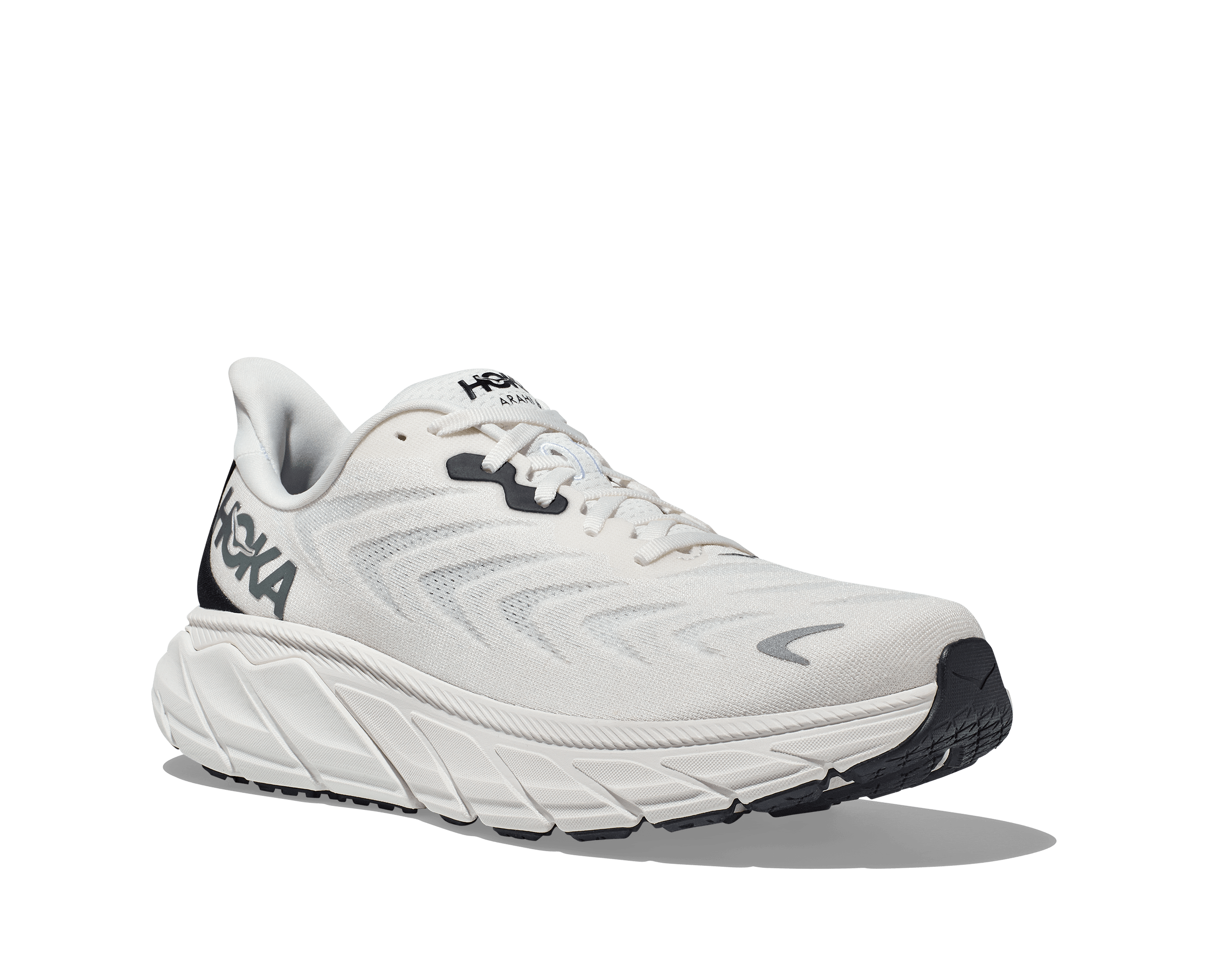 Lateral angled view of the Men's HOKA Arahi 6 in the color Blanc de Blanc/Steel Wool
