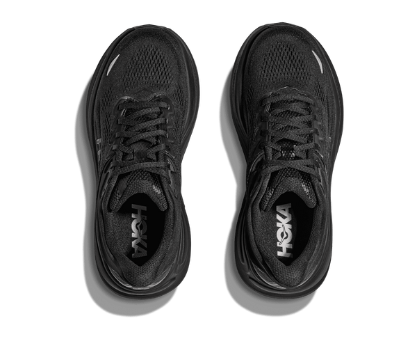 Black laces and insoles are used in this shoe to continue to tonal look. 