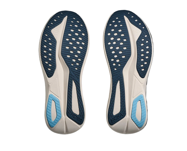 Sticky rubber covers the forefoot for ideal cornering grip.