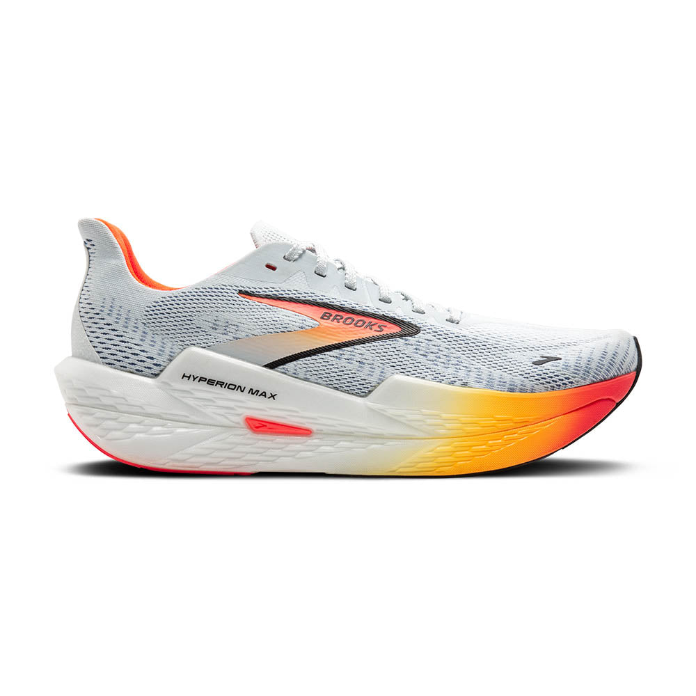 Fast and protective for training at top speed, the women's Hyperion Max 2 neutral cushioned running shoes help you go after your goals by combining even more high-stacked lightweight cushioning than in the prior version with fast transitions and a breathable fit.