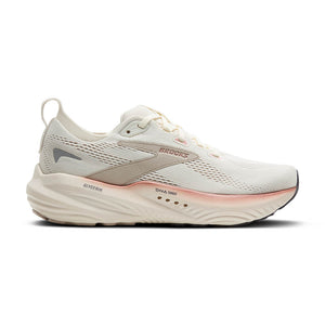 This Glycerin 22 has a tonal look with a off-white upper and midsole. 