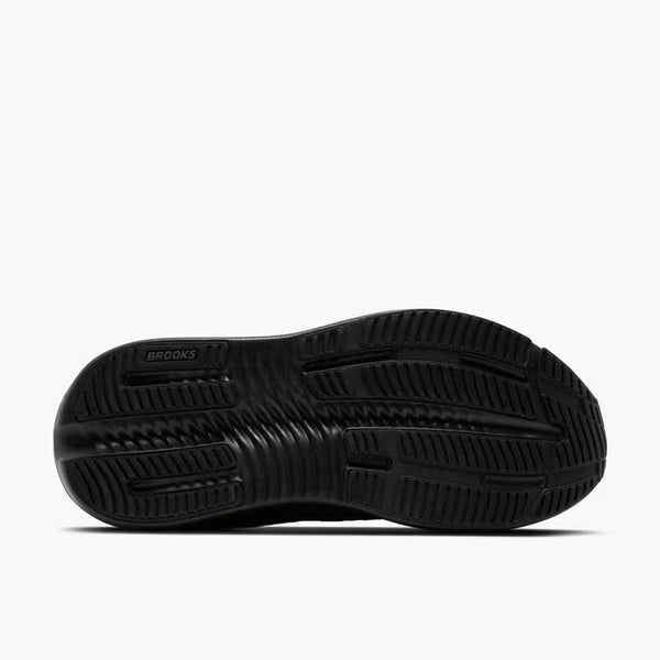 Black rubber is used on the outsole
