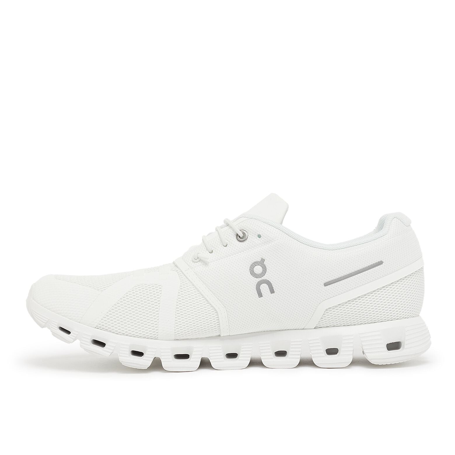 Medial view of the Men's ON Cloud 5 in the color Undyed White/White