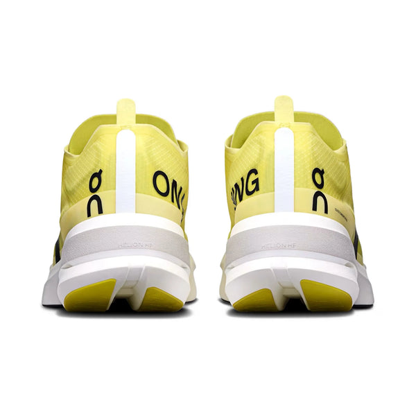 The heel area of the Cloudboom Strike has letters that look like QC on both shoes