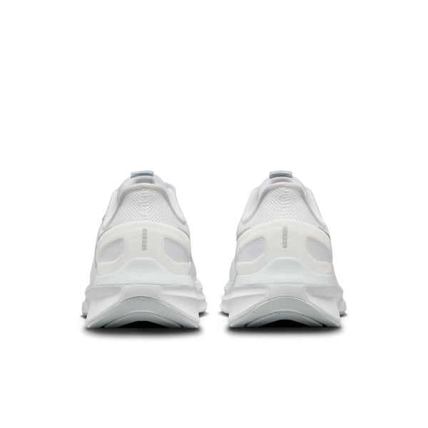 The heel area of this Structure 25 from Nike is simple, all white and does nto have any logo's