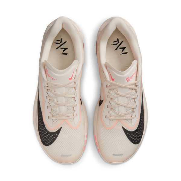 The Nike Swoosh on the outside of each shoe make it look like other Nike fast shoes