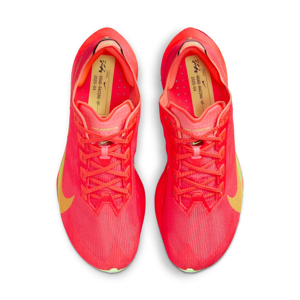 Midsole bulges at the heel to help reduce weight on the inside of the foot to give you a more stable ride.