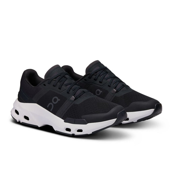 When both pair of the Cloudpulse sit next to each other the On logo is seem on teh lateral and medial side of the shoes.